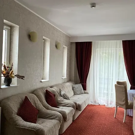 Miraj - Restaurant & Sauna & Biliard Hotel 4*