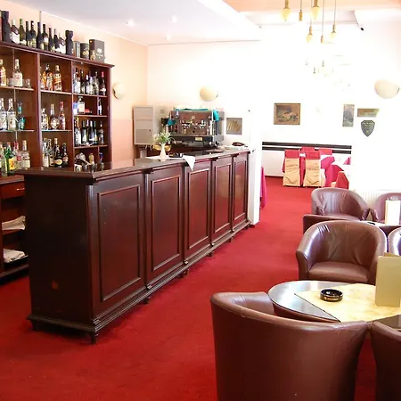 Hotel Miraj - Restaurant & Sauna & Biliard 4*