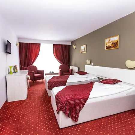 Miraj - Restaurant & Sauna & Biliard Hotel